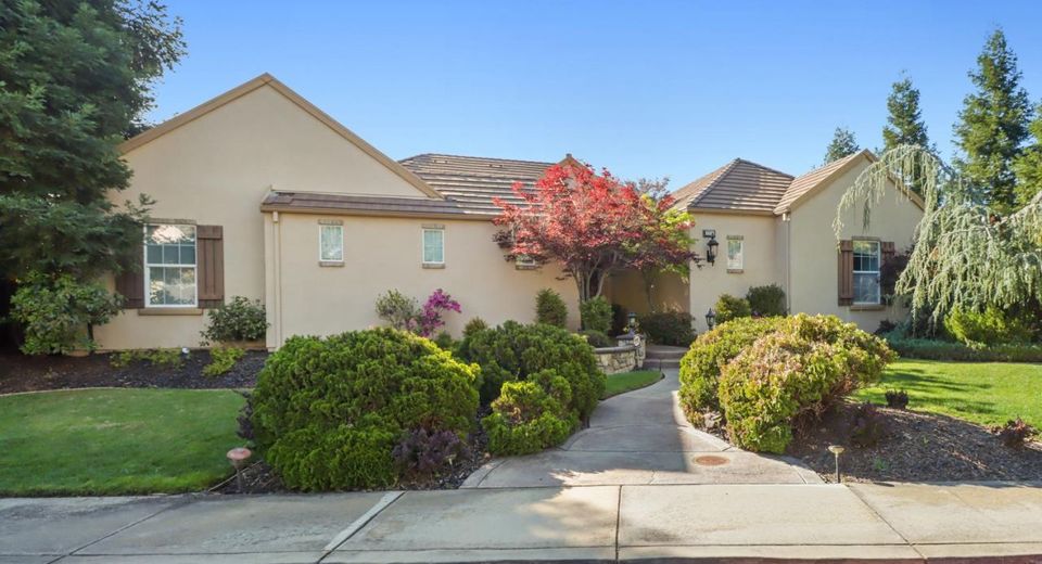 8900 Belford Ct, Roseville, CA 95747 Photo