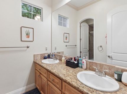 8900 Belford Ct, Roseville, CA 95747 Photo