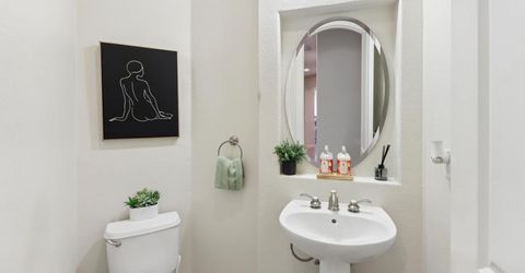 8900 Belford Ct, Roseville, CA 95747 Photo