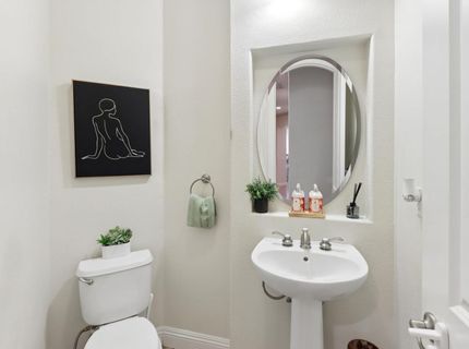 8900 Belford Ct, Roseville, CA 95747 Photo