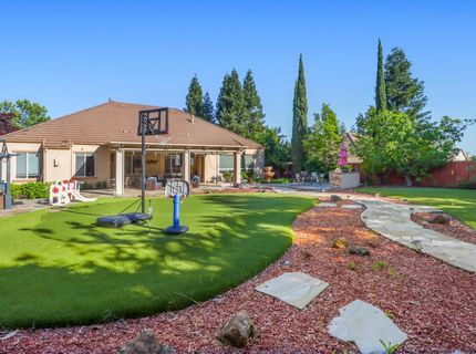 8900 Belford Ct, Roseville, CA 95747 Photo