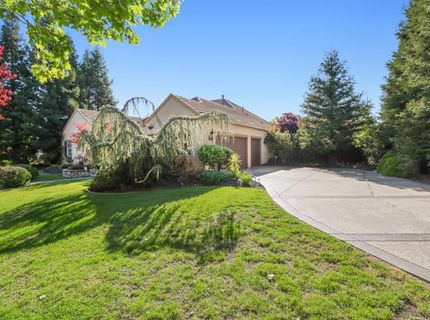 8900 Belford Ct, Roseville, CA 95747 Photo