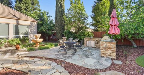 8900 Belford Ct, Roseville, CA 95747 Photo