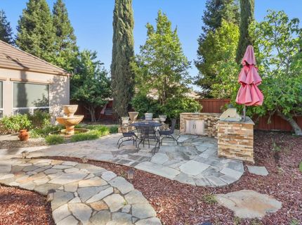 8900 Belford Ct, Roseville, CA 95747 Photo