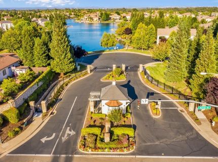 8900 Belford Ct, Roseville, CA 95747 Photo