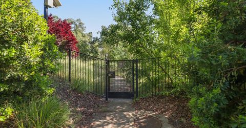 8900 Belford Ct, Roseville, CA 95747 Photo