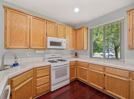 9226 Lucchesi Dr, Sacramento, CA 95829 Photo