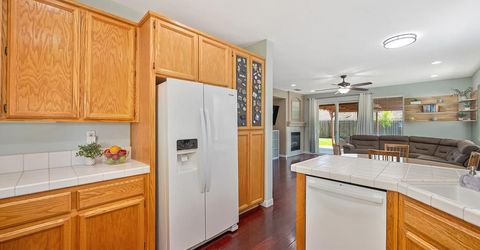 9226 Lucchesi Dr, Sacramento, CA 95829 Photo