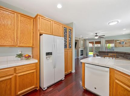 9226 Lucchesi Dr, Sacramento, CA 95829 Photo