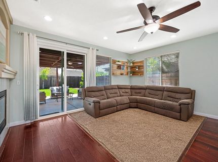 9226 Lucchesi Dr, Sacramento, CA 95829 Photo