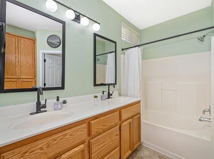 9226 Lucchesi Dr, Sacramento, CA 95829 Photo