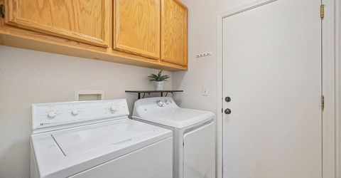 9226 Lucchesi Dr, Sacramento, CA 95829 Photo