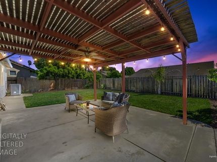9226 Lucchesi Dr, Sacramento, CA 95829 Photo