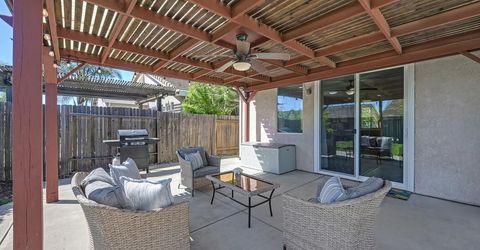 9226 Lucchesi Dr, Sacramento, CA 95829 Photo