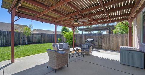 9226 Lucchesi Dr, Sacramento, CA 95829 Photo