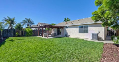 9226 Lucchesi Dr, Sacramento, CA 95829 Photo