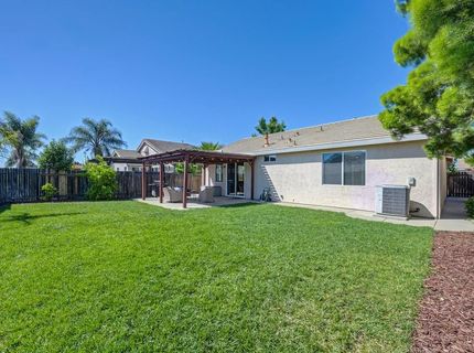9226 Lucchesi Dr, Sacramento, CA 95829 Photo