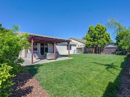9226 Lucchesi Dr, Sacramento, CA 95829 Photo