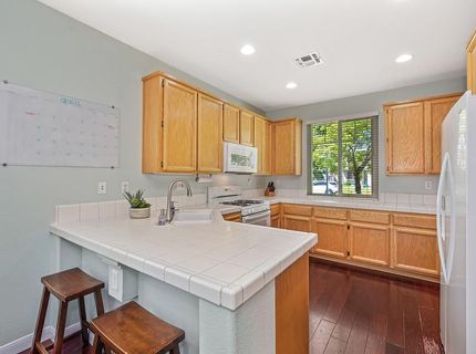 9226 Lucchesi Dr, Sacramento, CA 95829 Photo