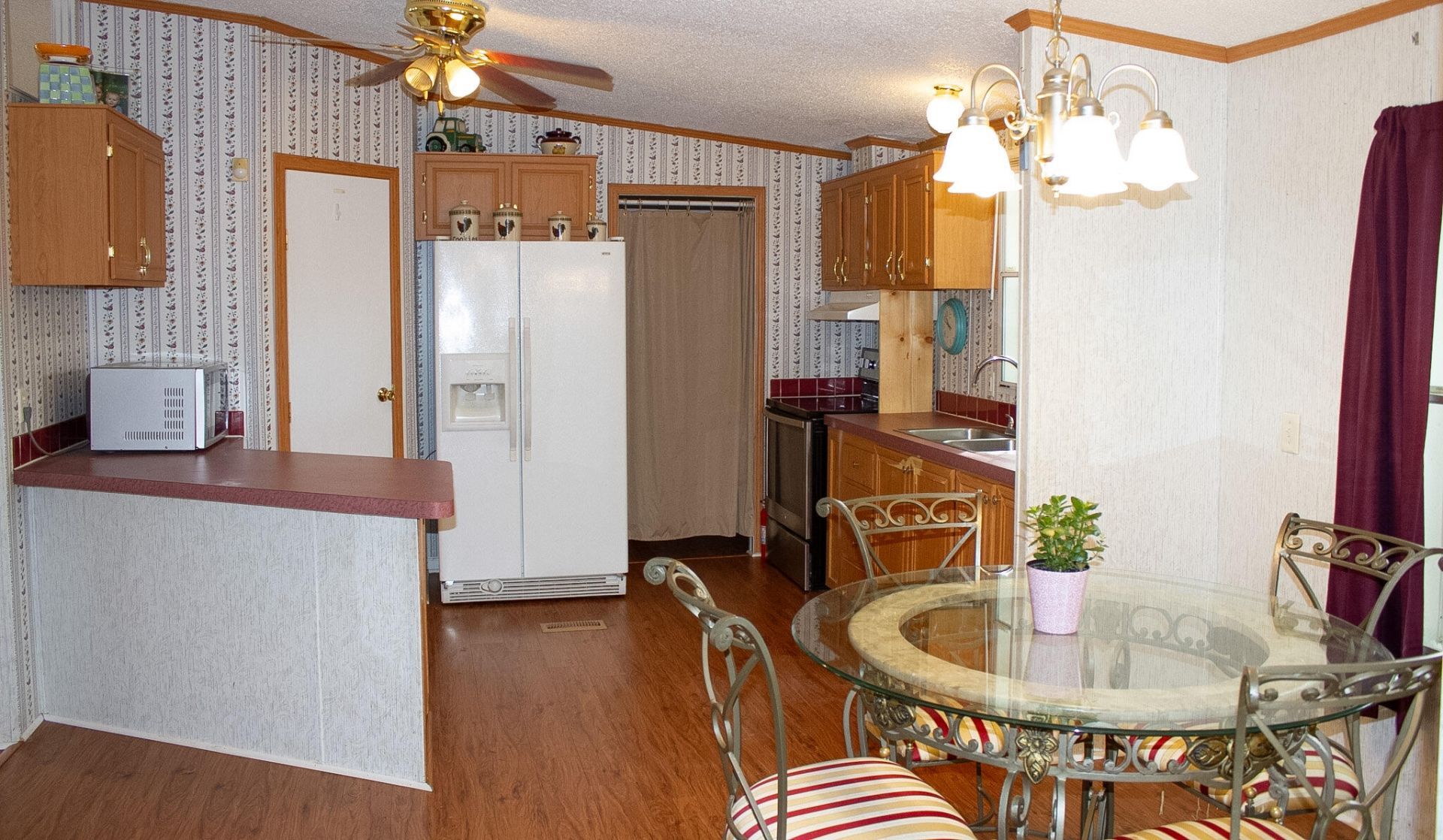 405 Treeline Drive Photo 23