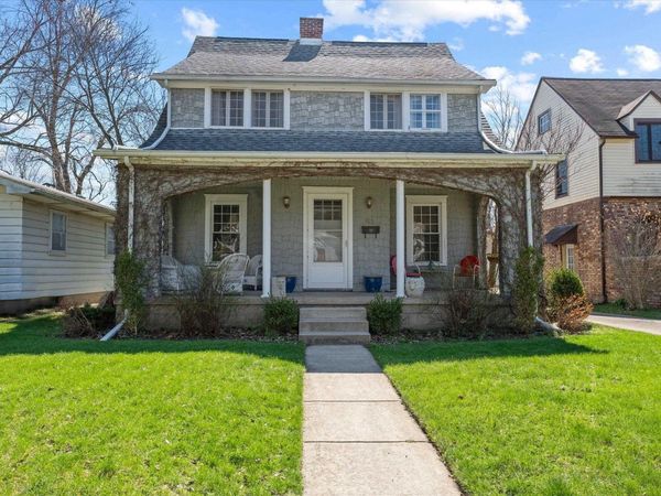 402 Parkovash Avenue, South Bend, IN 46617