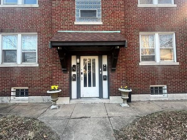 5043 Alaska Avenue , St Louis, MO 63111