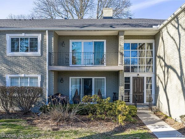 1111 N Old Woodward Avenue, Birmingham, MI 48009