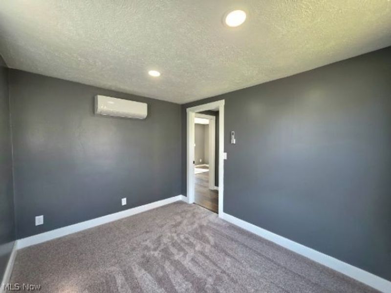 24 E Main Street, Newton Falls, OH 44444 Photo 9