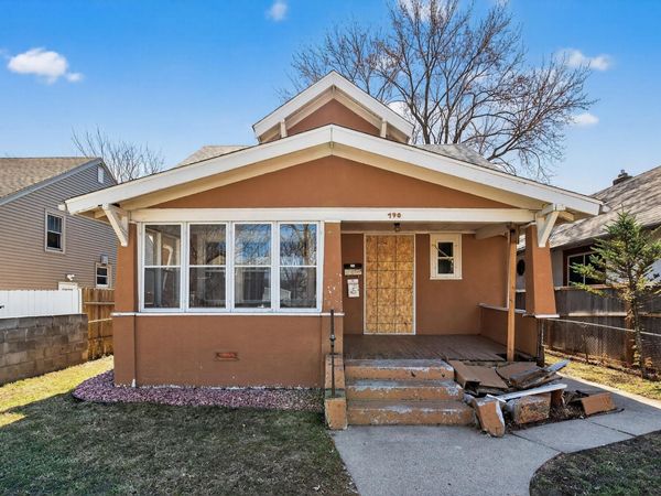 790 Geranium Avenue E, Saint Paul, MN 55106