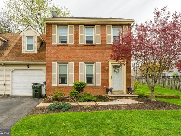 6 WINDWOOD PLACE, LITITZ, PA 17543