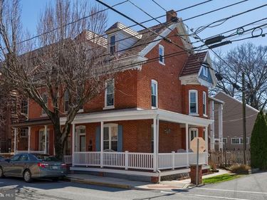 14 W ORANGE STREET, LITITZ, PA 17543