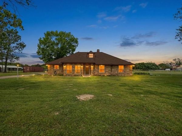 130 Beasley , Combine, TX 75159