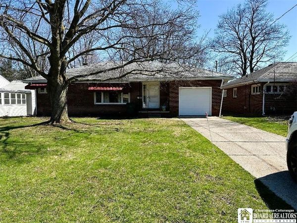 45 Hillside Drive , Buffalo, NY 14221