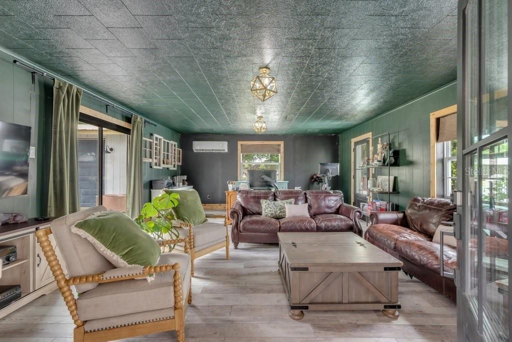 7820 Lithia Pinecrest Road, Lithia, FL 33547 Photo