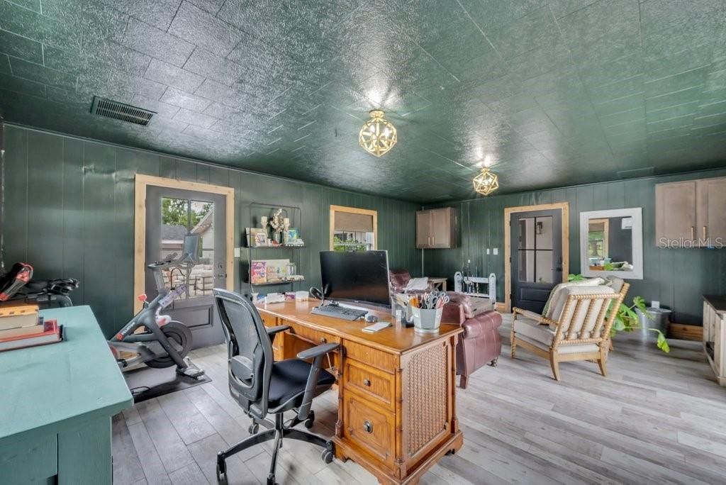 7820 Lithia Pinecrest Road, Lithia, FL 33547 Photo