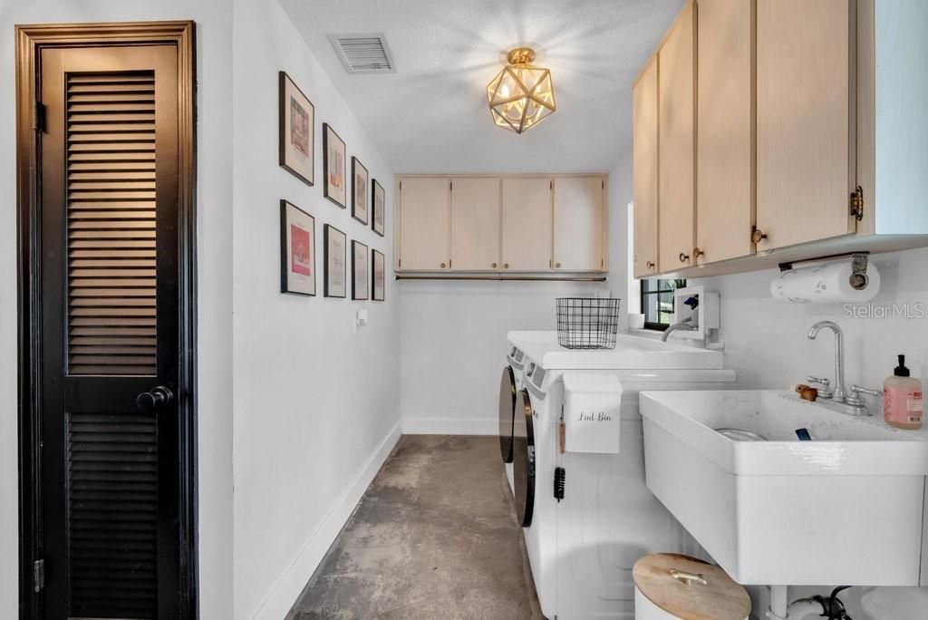 7820 Lithia Pinecrest Road, Lithia, FL 33547 Photo