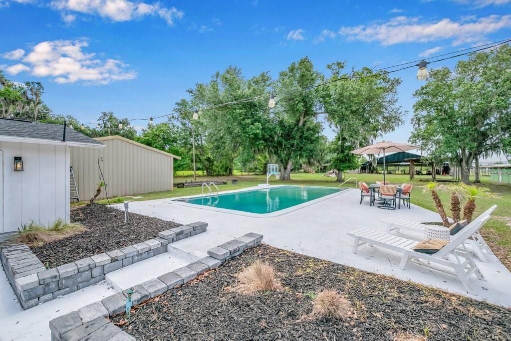 7820 Lithia Pinecrest Road, Lithia, FL 33547 Photo