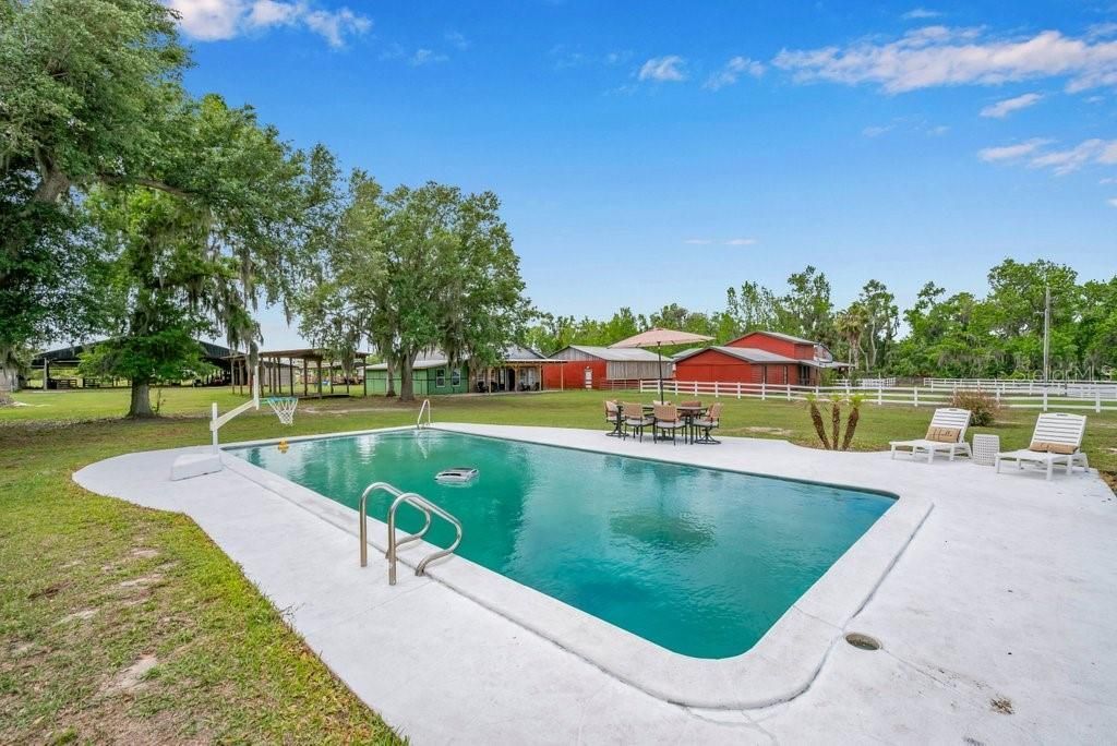 7820 Lithia Pinecrest Road, Lithia, FL 33547 Photo