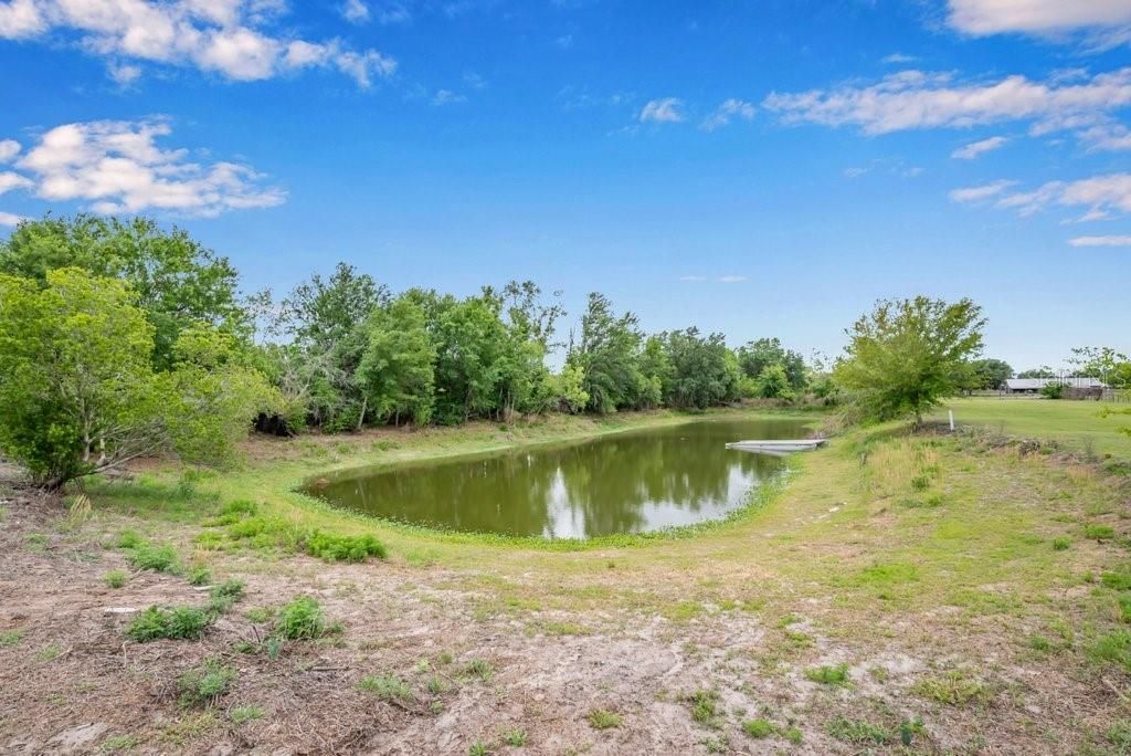 7820 Lithia Pinecrest Road, Lithia, FL 33547 Photo