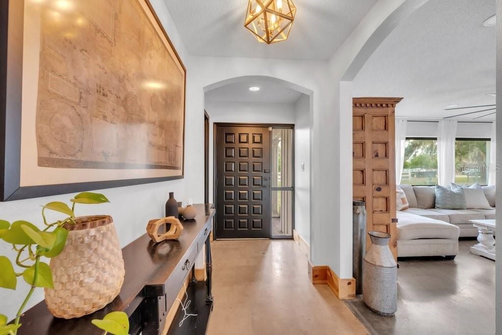 7820 Lithia Pinecrest Road, Lithia, FL 33547 Photo