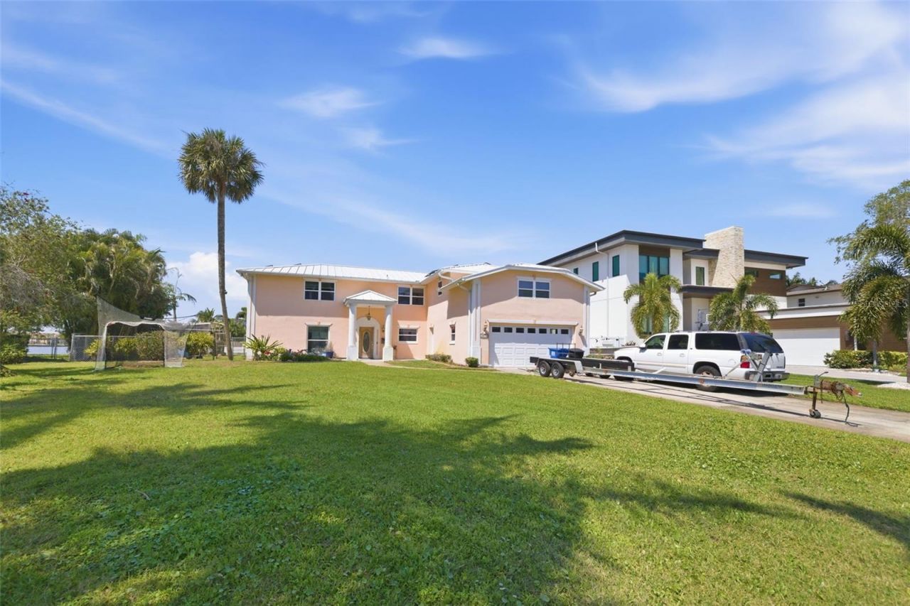 3876 Shore Acres Boulevard Ne, Saint Petersburg, FL 33703 Photo