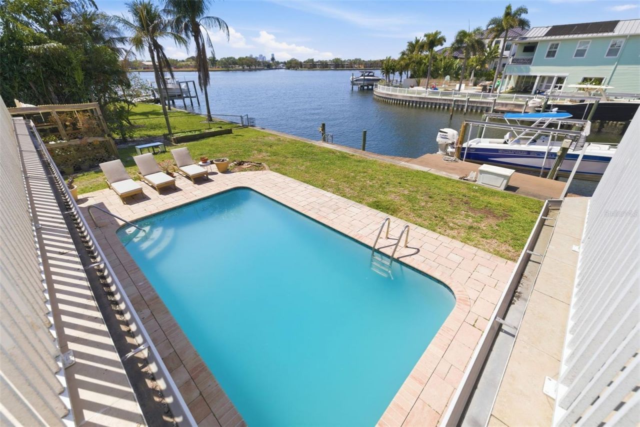 3876 Shore Acres Boulevard Ne, Saint Petersburg, FL 33703 Photo