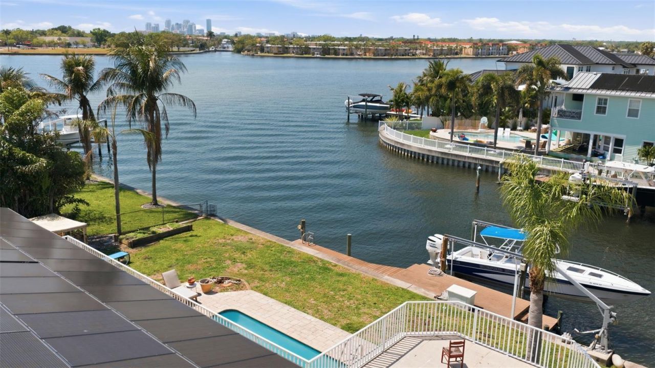 3876 Shore Acres Boulevard Ne, Saint Petersburg, FL 33703 Photo
