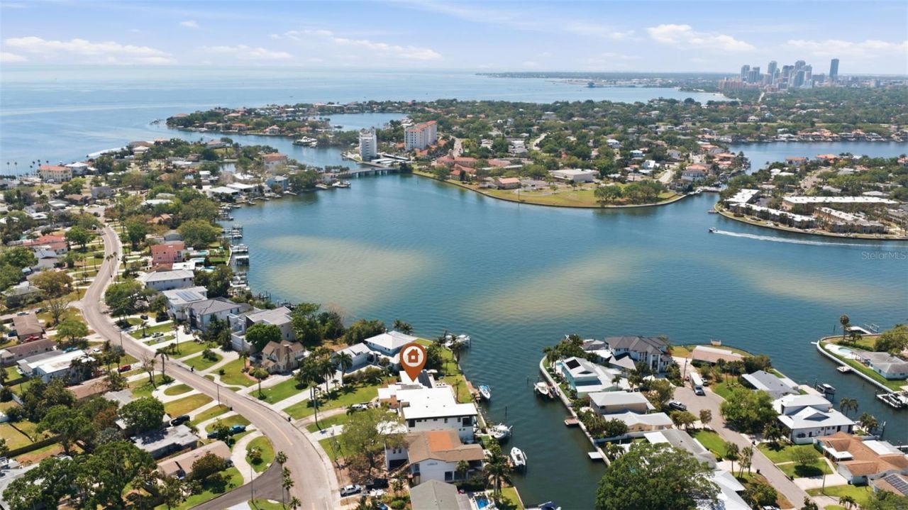 3876 Shore Acres Boulevard Ne, Saint Petersburg, FL 33703 Photo