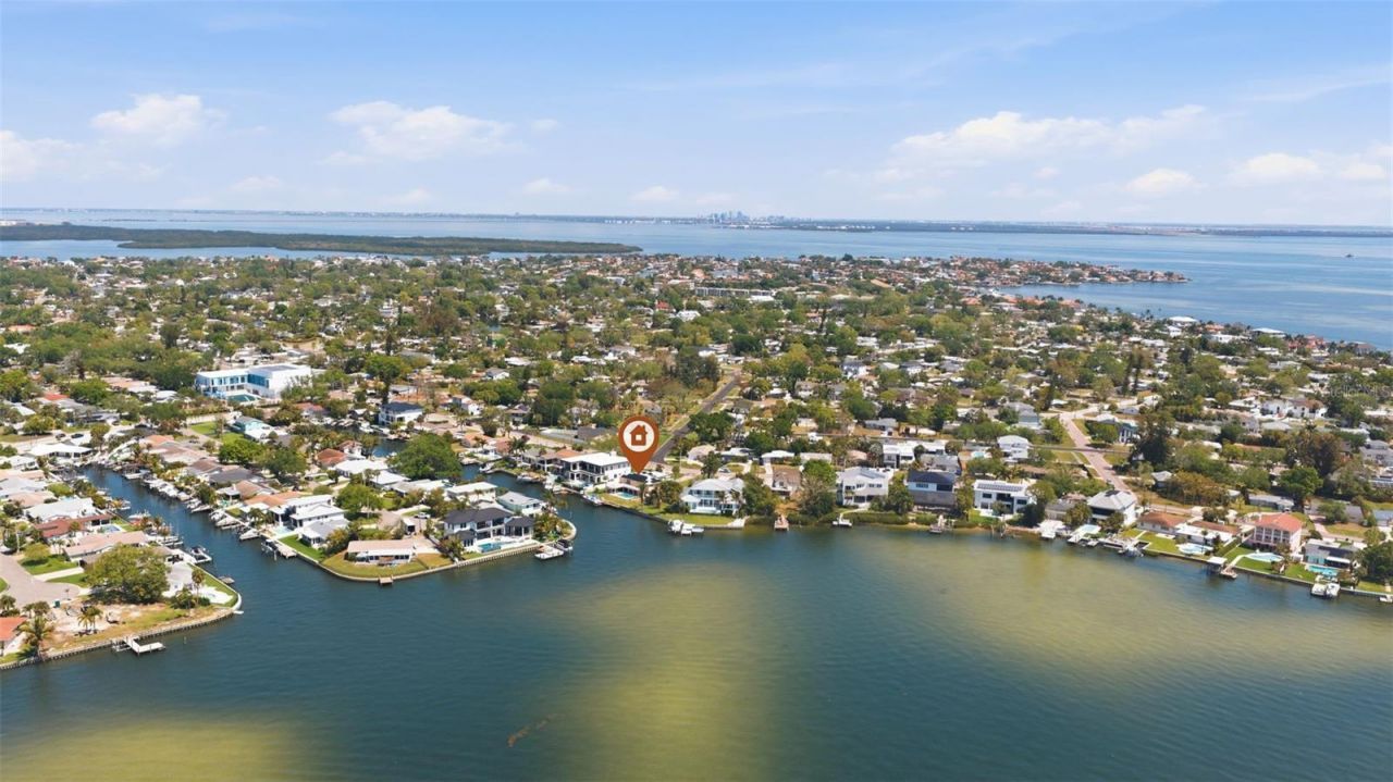 3876 Shore Acres Boulevard Ne, Saint Petersburg, FL 33703 Photo