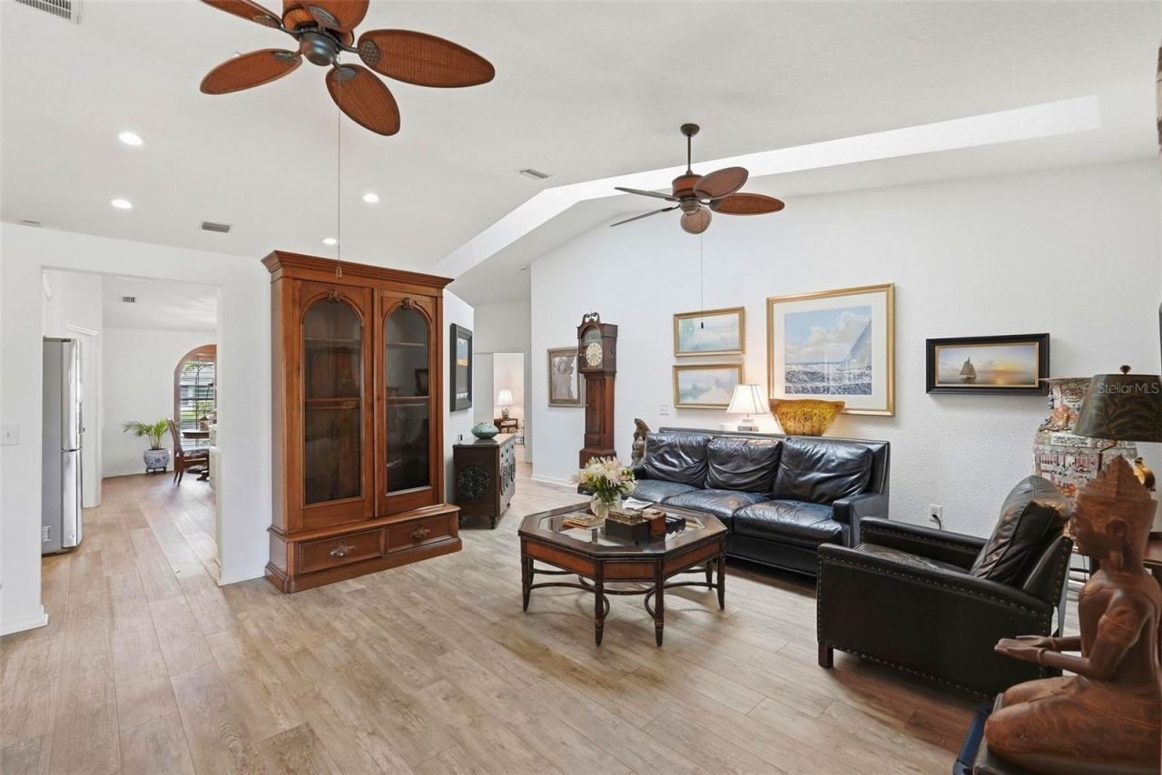 4301 52nd Avenue S, Saint Petersburg, FL 33711 Photo