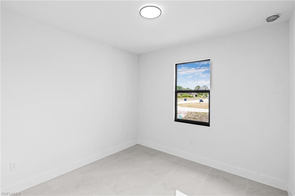 618 Raintree St E, Lehigh Acres, FL 33974 Photo