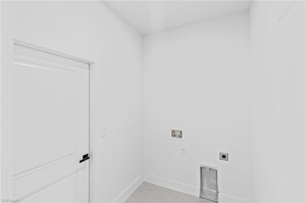 618 Raintree St E, Lehigh Acres, FL 33974 Photo