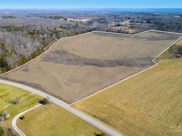 55 Indian Mound Rd , Sparta, TN 38583