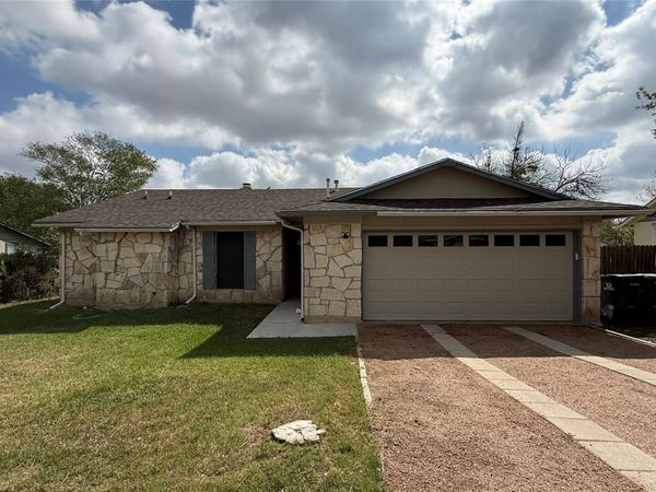 509 Bonita Vista DR, Buda, TX 78610